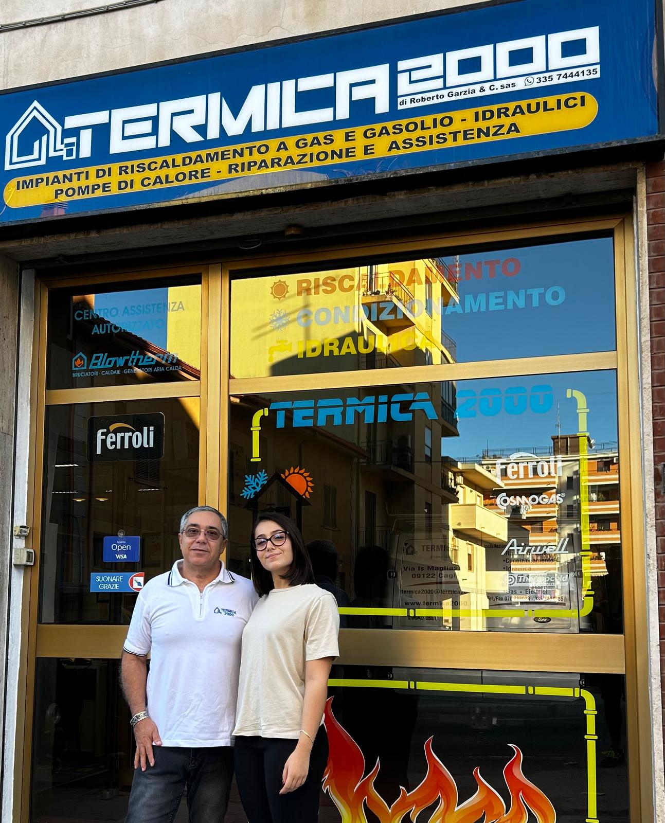 Termica 2000 davanti all'ingresso della sede