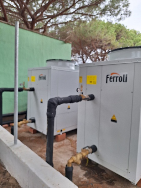 Chiller Ferroli 50 kW collegati in cascata