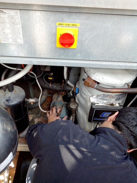 Riparazione refrigeratori aria-acqua